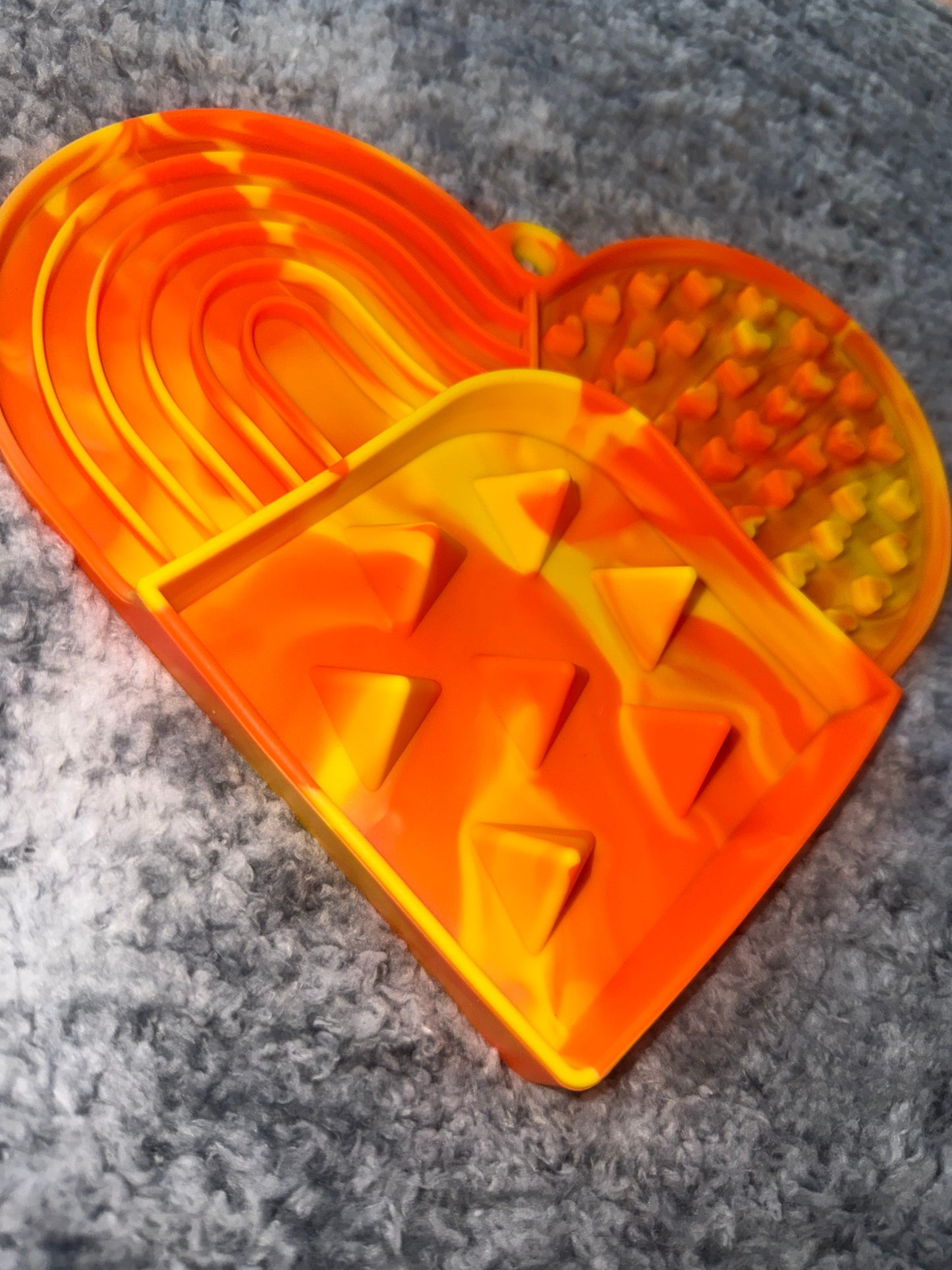 ‘Love You LOTS’ Enrichment Plate